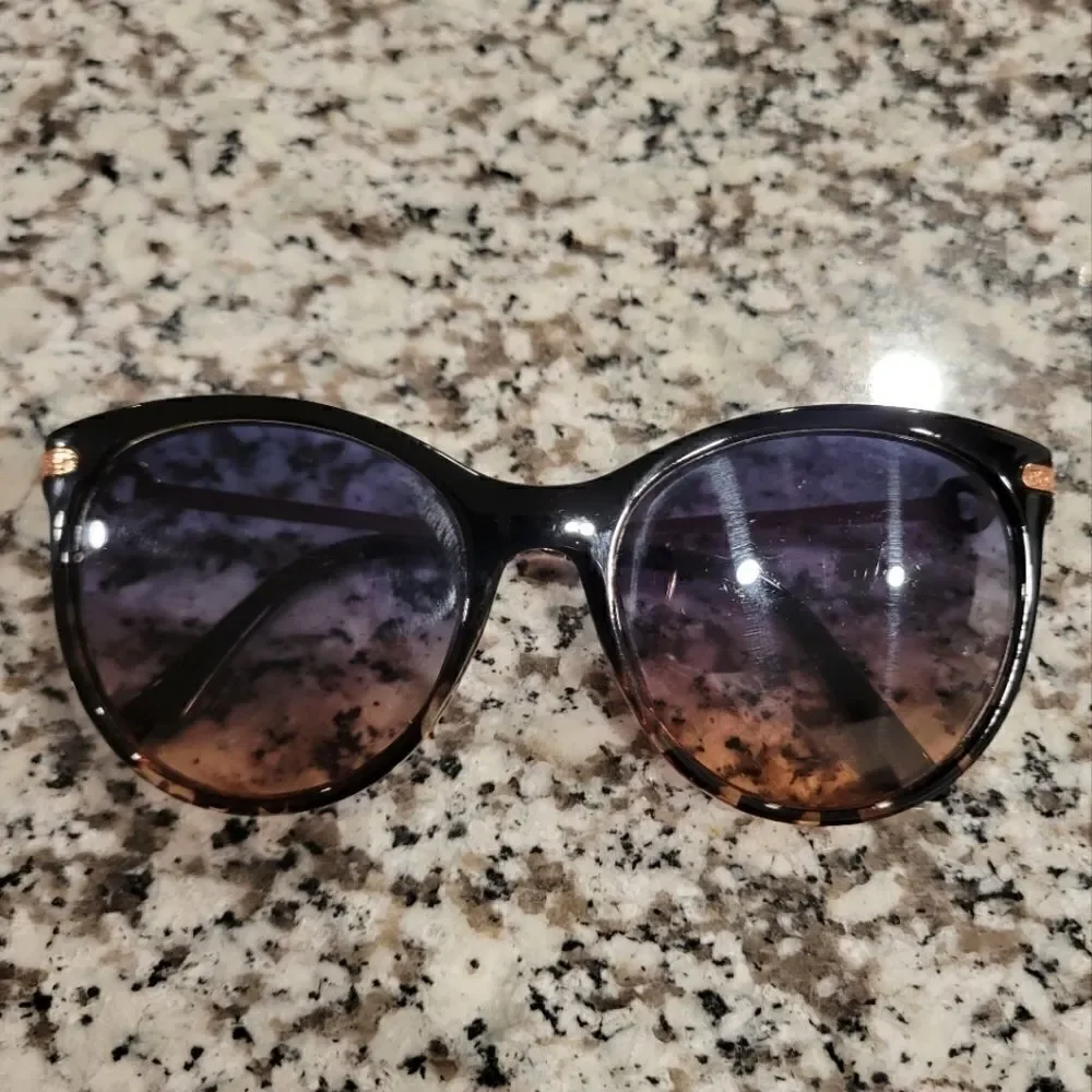 Women's rounded Lens Sunglasses